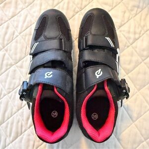 Brand New Peloton Cycling Shoes
